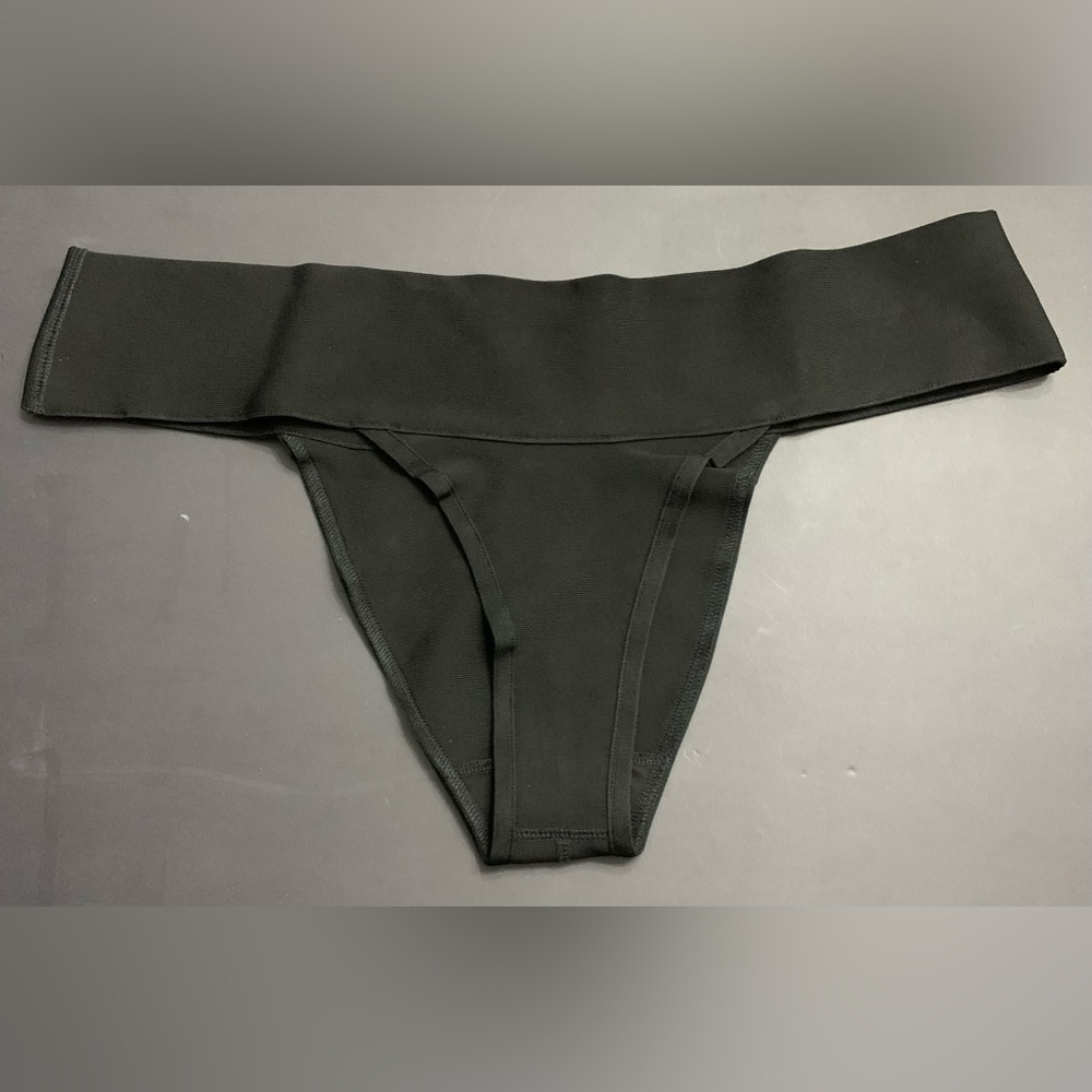 7WI NWT SKIMS Womens Swimwear Cheeky Swim Bikini Bottom Onyx Color Size 4X Beach